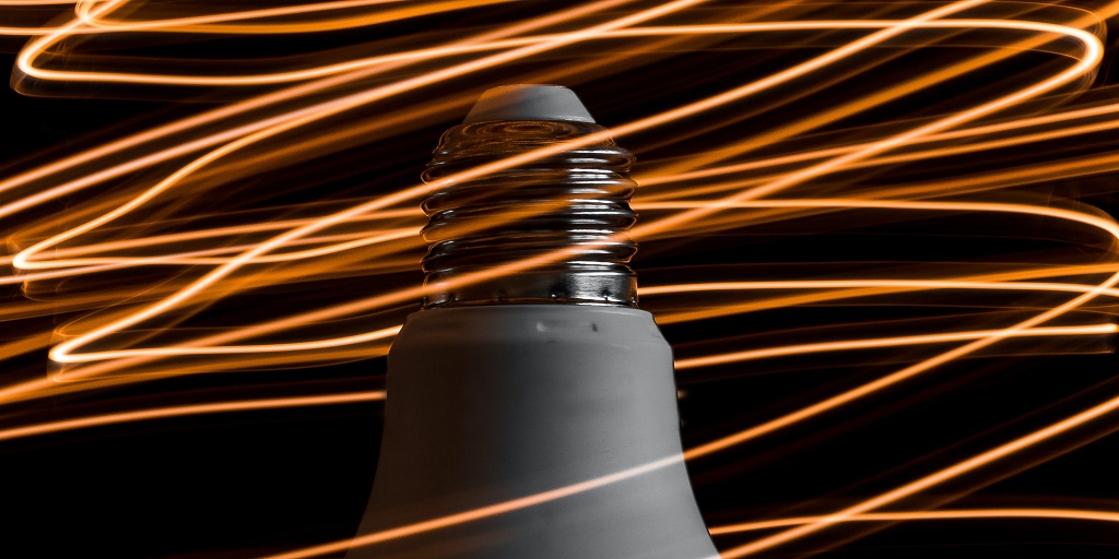 Light trail around bulb